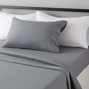 Amazon Basics Lightweight Super Soft Easy Care Comfortable Microfiber 3-Piece Bed